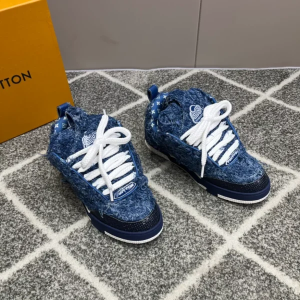 LOUIS VUITTON SKATE SNEAKERS IN BLUE – LSVT368