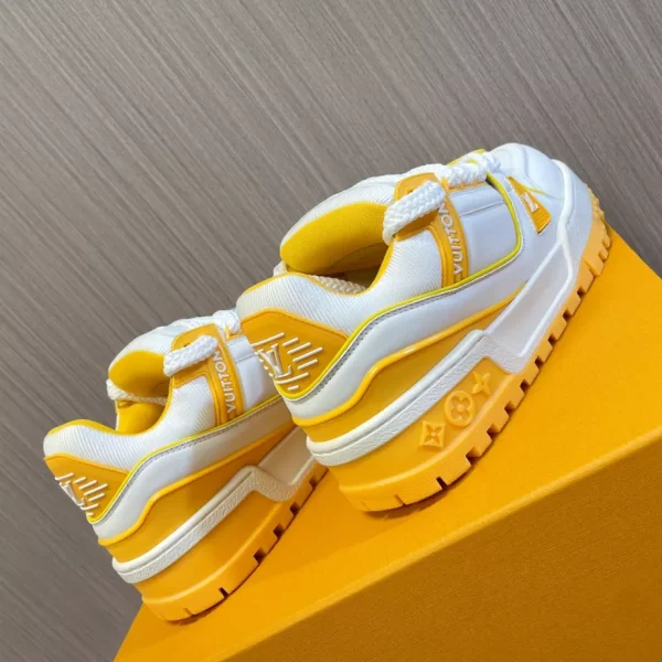 LOUIS VUITTON TRAINER MAXI SNEAKERS YELLOW – LSVT372