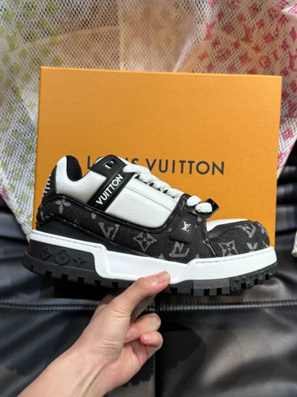 LOUIS VUITTON TRAINER MAXI SNEAKERS – LSVT377