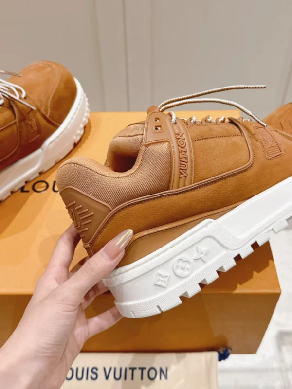 LOUIS VUITTON TRAINER MAXI SNEAKERS – LSVT388