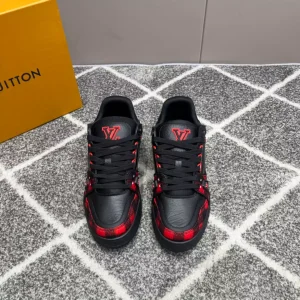 LOUIS VUITTON TRAINER SNEAKERS IN BLACK – LSVT362