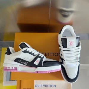 LOUIS VUITTON TRAINER SNEAKERS – LSVT392