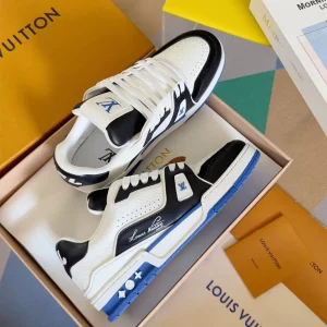 LOUIS VUITTON TRAINER SNEAKERS – LSVT393