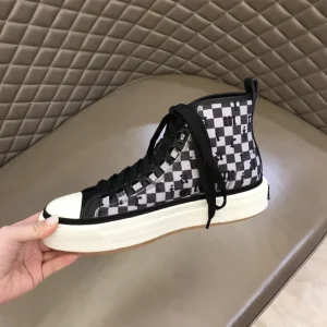 AMIRI HIGH-TOP SNEAKERS - AM079