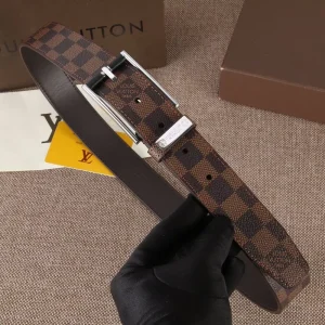 LOUIS VUITTON BELT - B0244