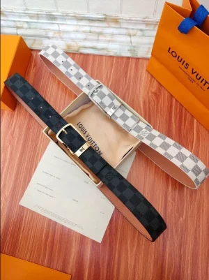 LOUIS VUITTON BELT - B0246