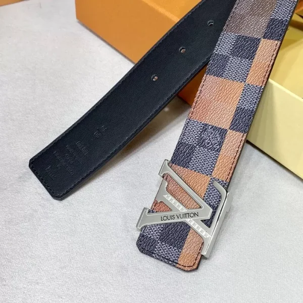 LOUIS VUITTON BELT - B0287