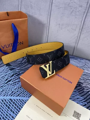 LOUIS VUITTON BELT - B0300