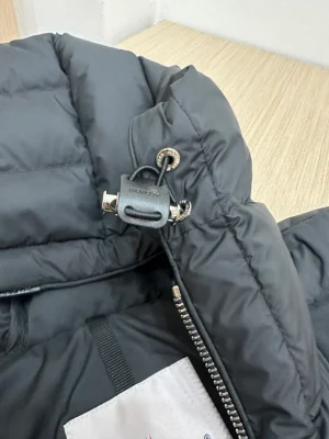 Moncler Down Jacket - MC121