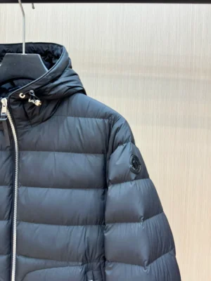 Moncler Down Jacket - MC121